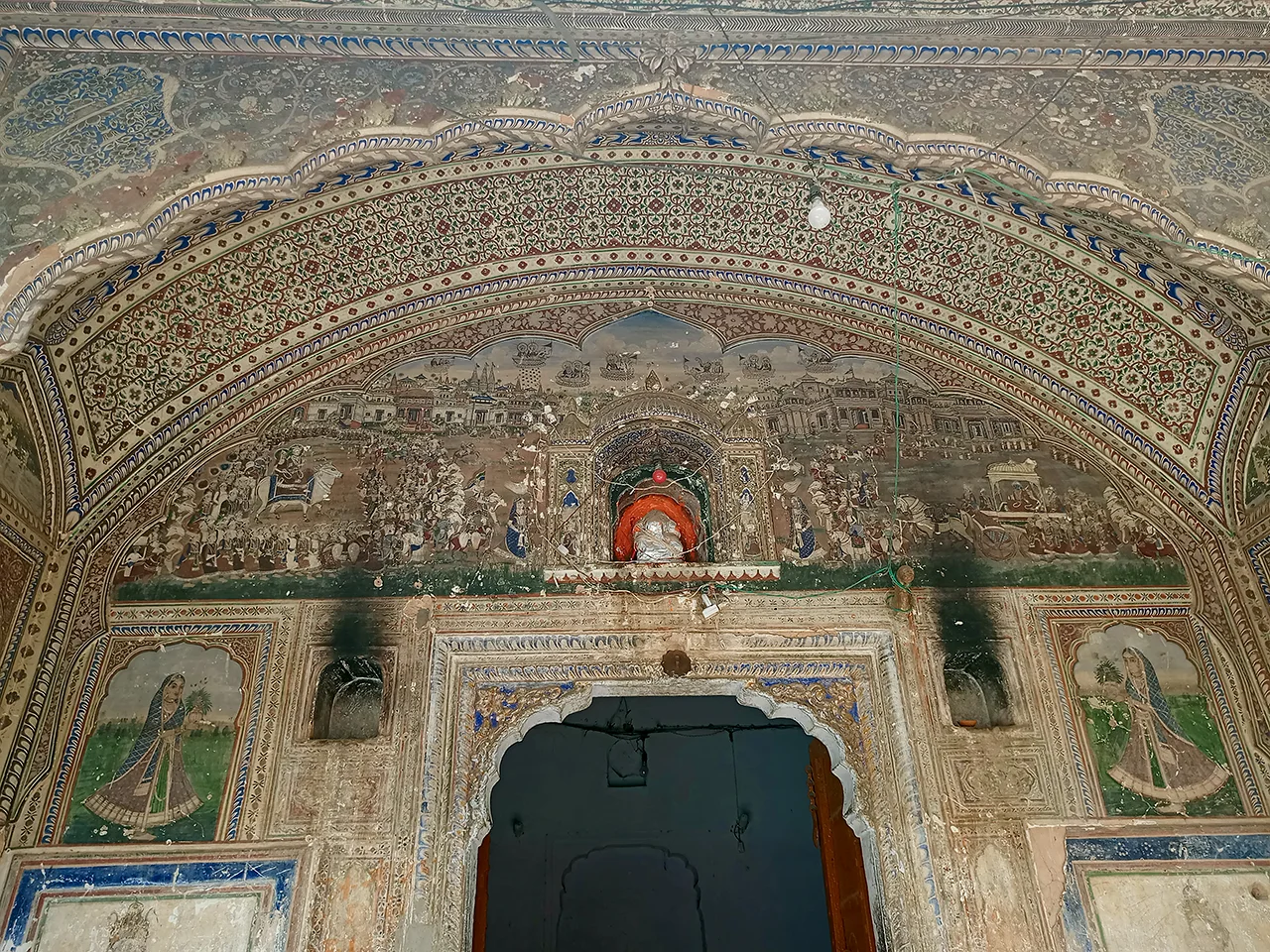 Miniature Art Painting at doorway at Maharaja Uday Singh Ji Haveli