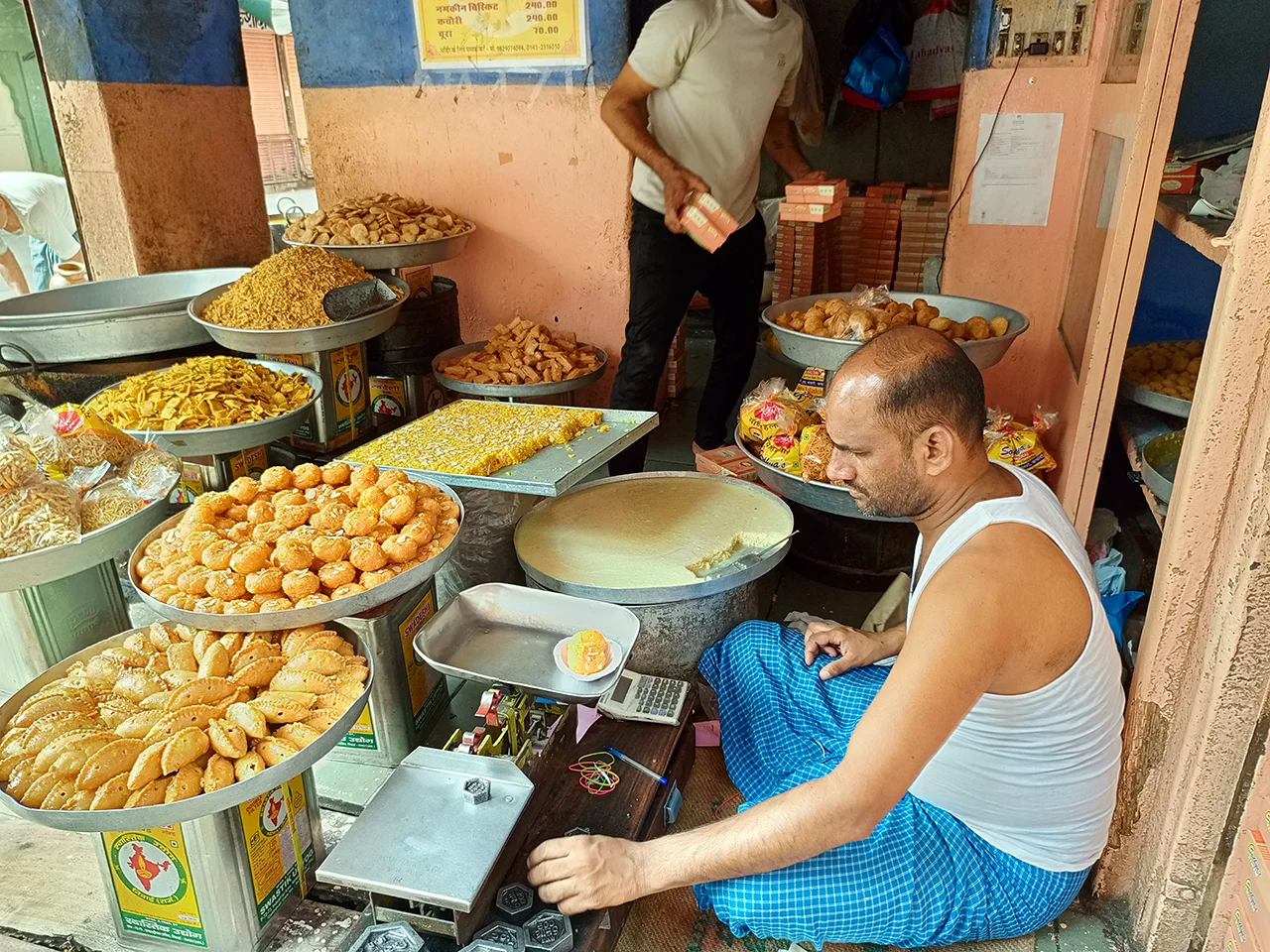 Sweet Dishes from Jaipur Renowned Saudhya Halwai